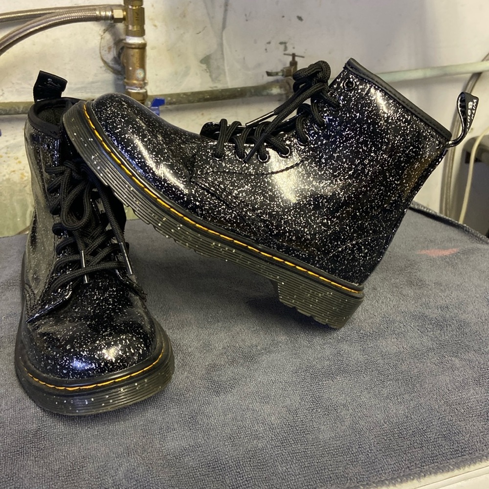 JUNIOR 1460 GLITTER LACE UP BOOTS
